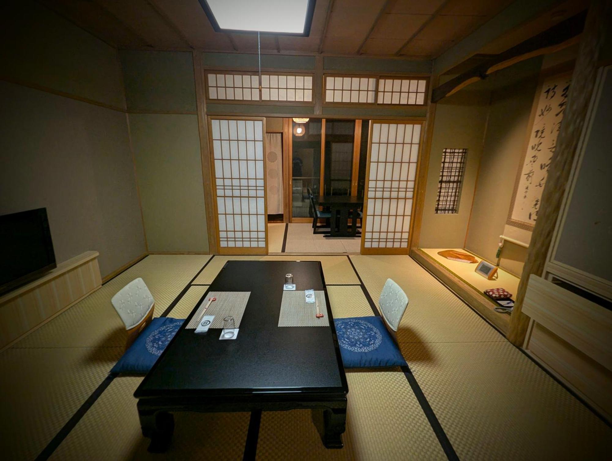 Отель Ryoso Yufuin Yamadaya Экстерьер фото
